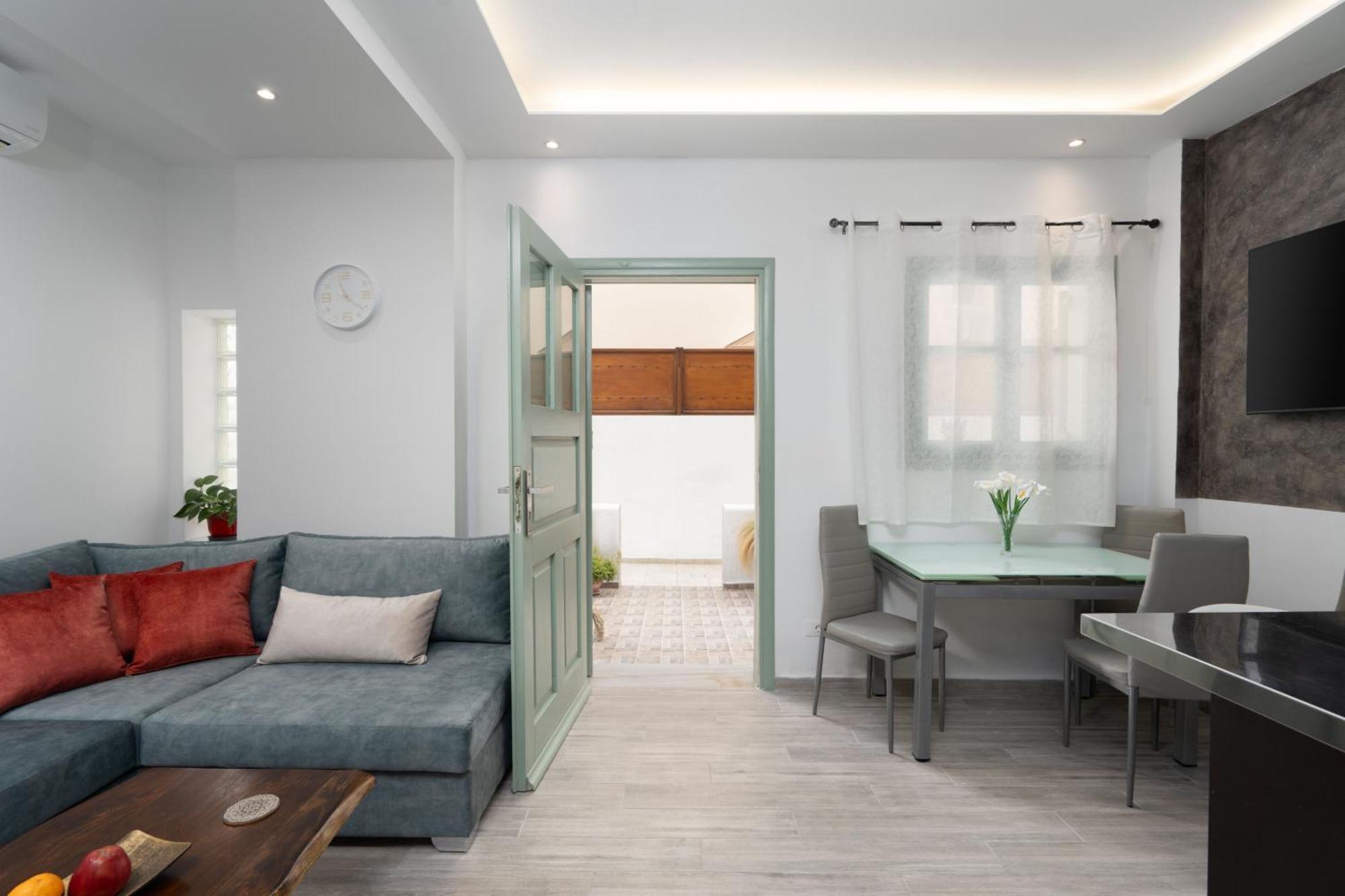 Moonstone Villa Karterados  Bagian luar foto